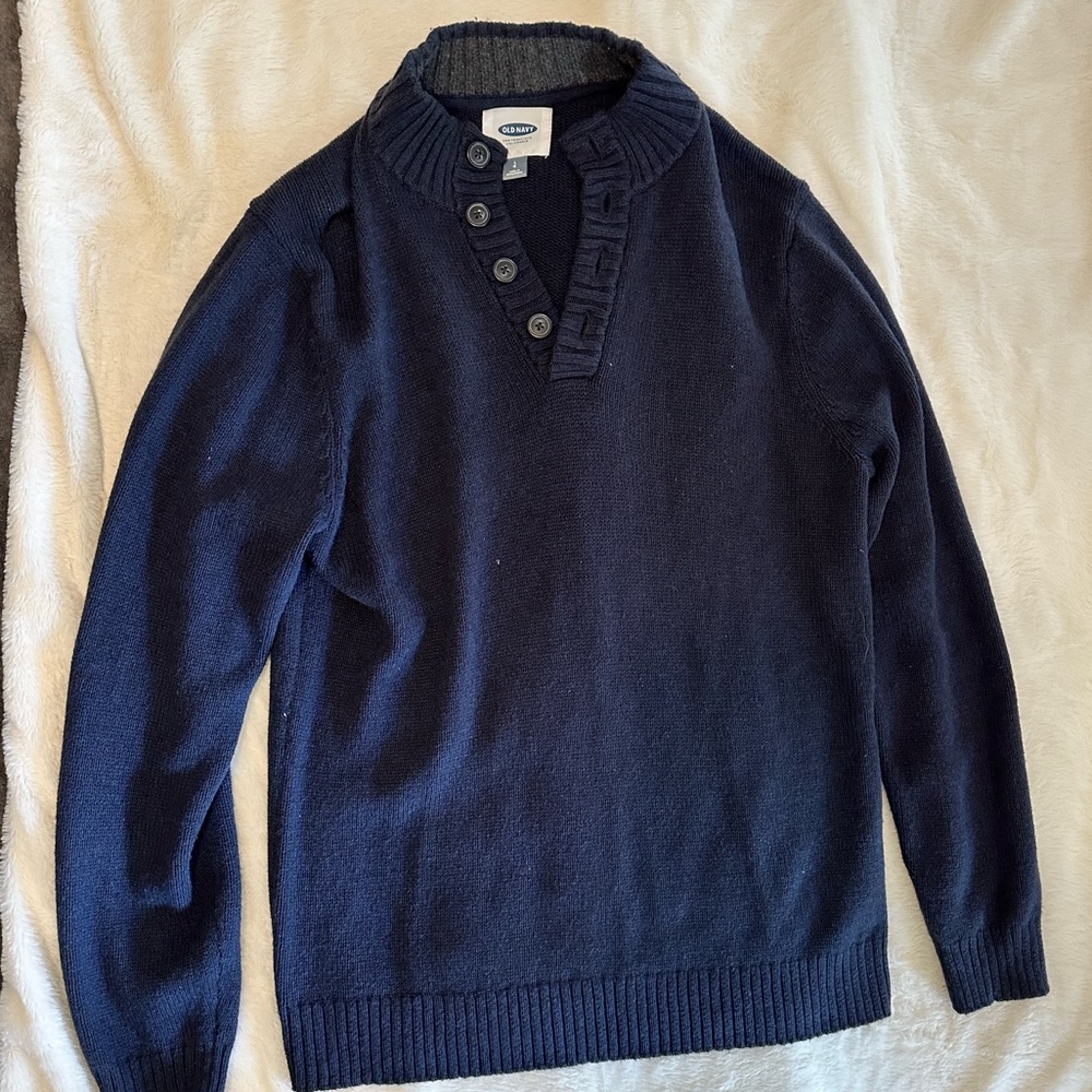 Old navy sweater